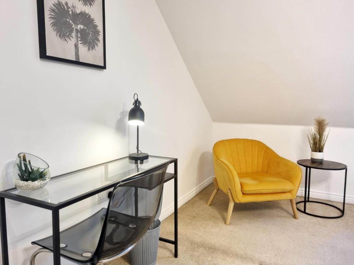 Modern & Spacious 3 Bedrooms And 2 Bathrooms Home, Free Parking! Кембридж Экстерьер фото